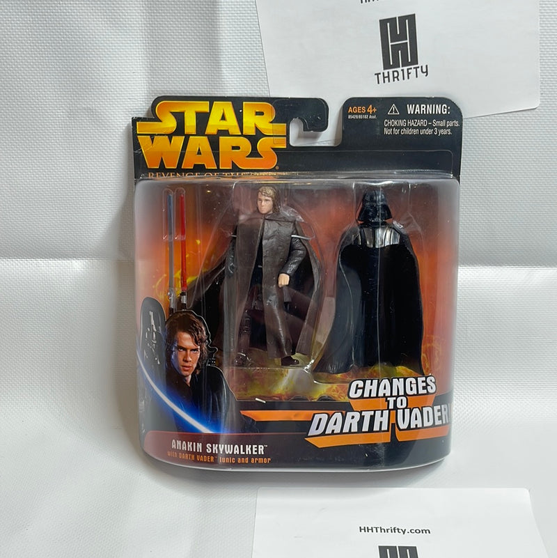 Star Wars Anakin Changes to Darth Vader Action Figure with Armor